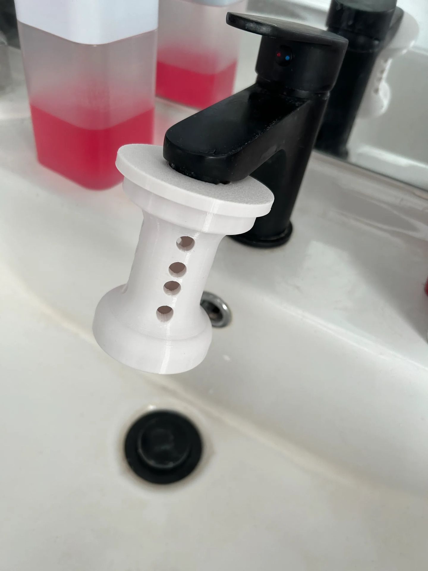 Dyson V15 Detect ve Dyson V11 Filtre temizleyici aparat